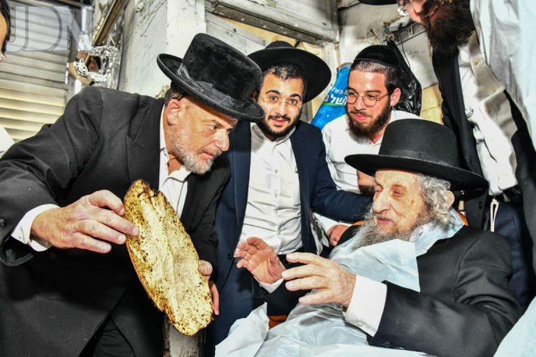 ר דוב לנדו באפית מצות אצל קורניצר (19)