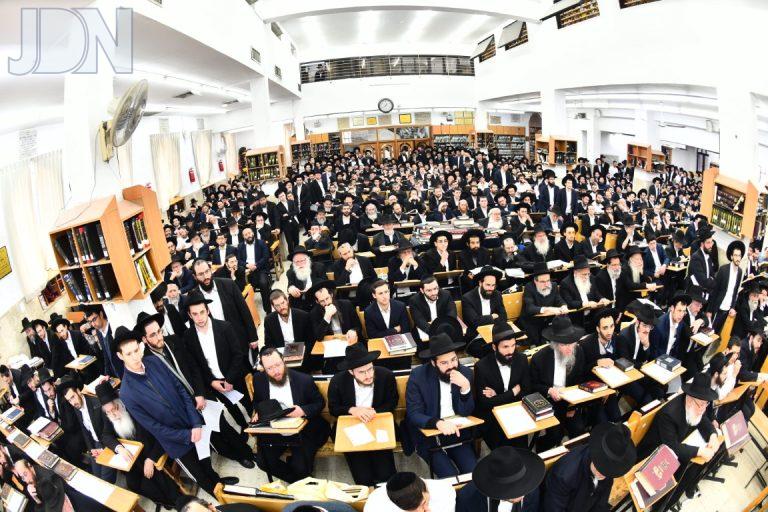 תפילה וזעקה מרכזית התקיימה בהיכלי ישיבות מיר שוקי לרר 3 (4)
