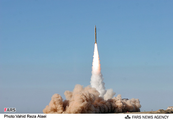 Sejjil_missile_launch_-_November_2008_(09)