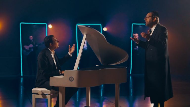 אריק דביר אהרלה סמט - תמונת יח''צ