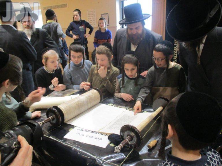 בעלזא לונדון הכנס''ת לתלמוד תורה (8)
