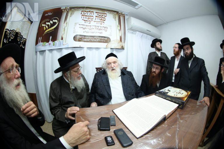הגר''מ שטרנבוך בית לפליטות (2)