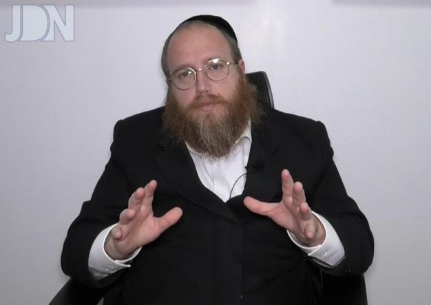 למה קשר עם ההורים מביא שמחה • הרב אהרן רוט יו”ר ארגון ‘והשיב לב אבות’