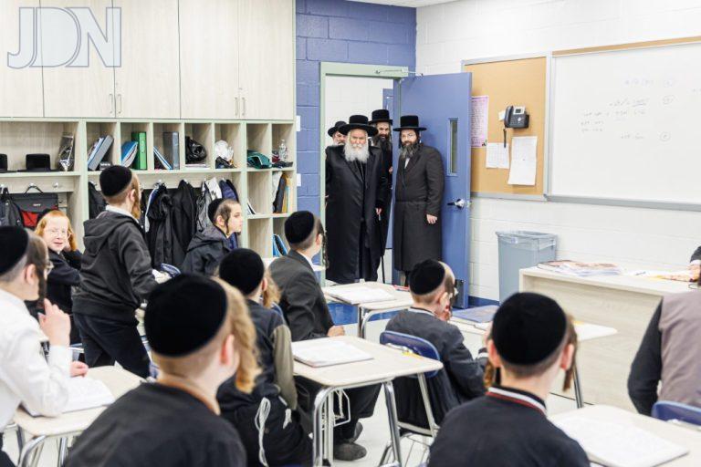 באבוב ביקור בתלמוד תורה (17)
