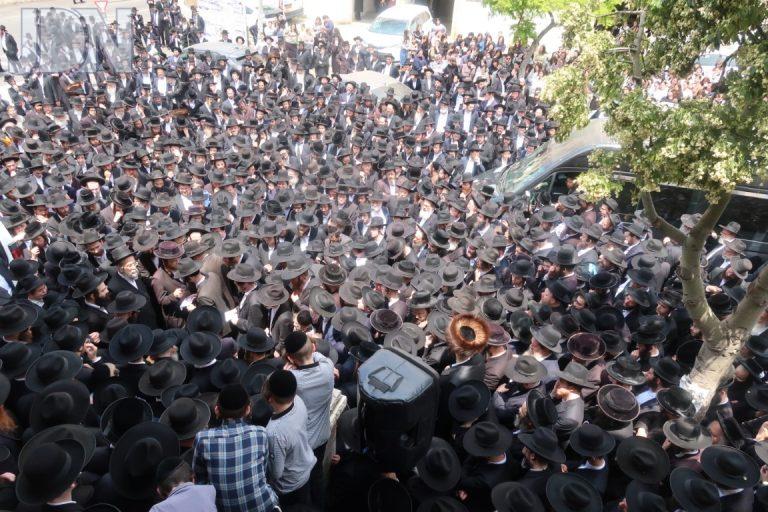 הרב אשר סולובייצ'יק הלוייה (13)