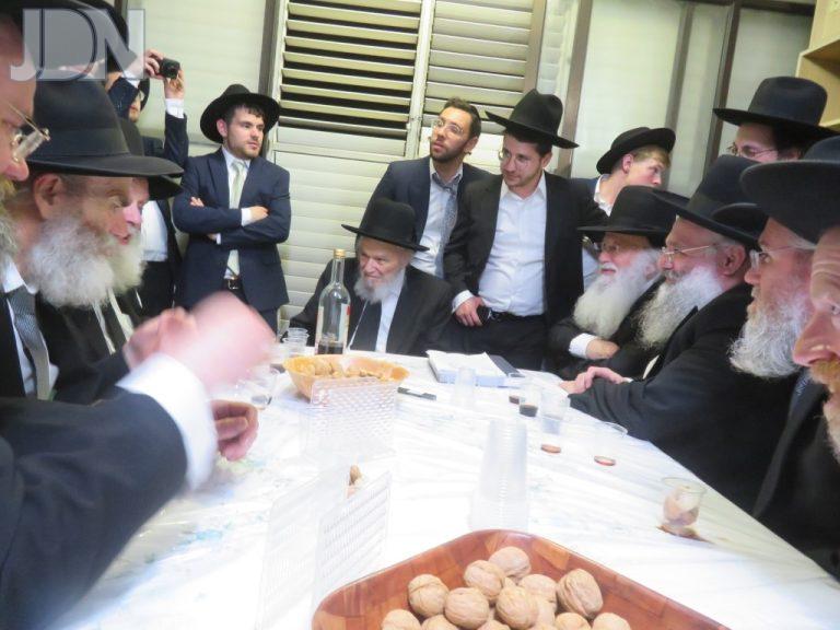 הרב מרדכי בונים זילברברג פסח פד (5)