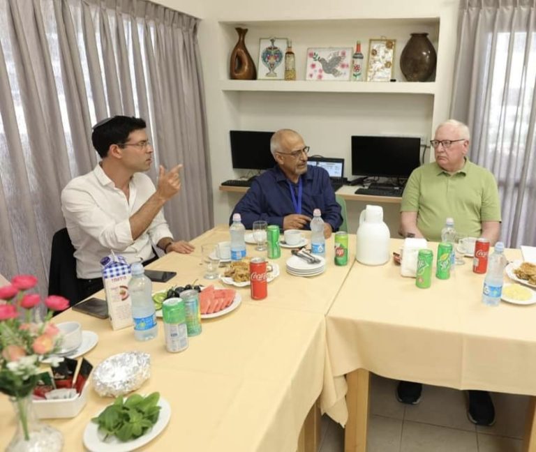 קדם