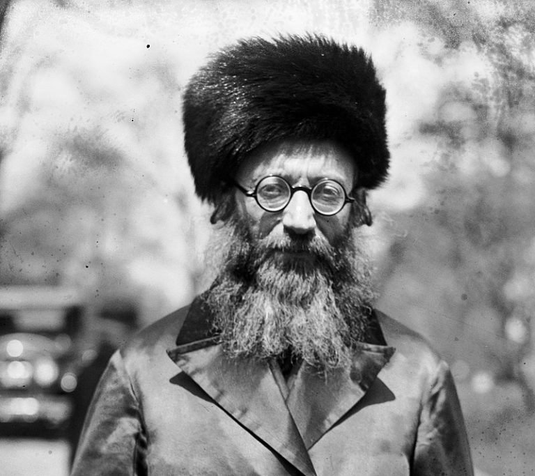 Abraham_Isaac_Kook_1924