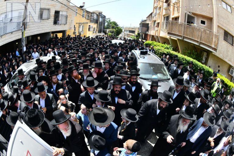 גור הרבנית ציפורה אלטר הלוייה (13)