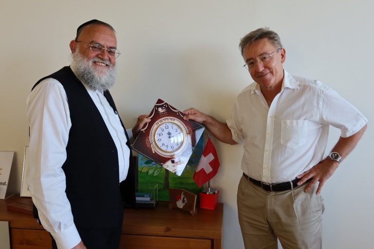 חיים לילד שגריר שוויץ בישראל (2)