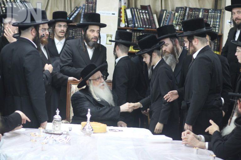צאנז בביקור בישיבה בני ברק (6)