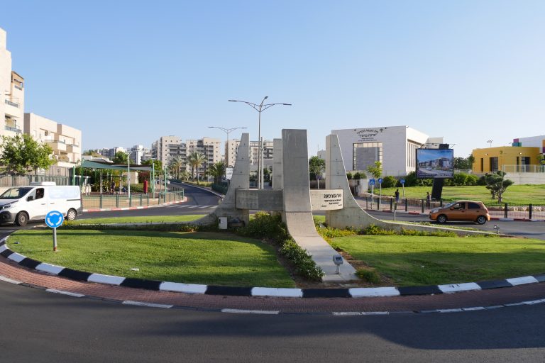 P3580093