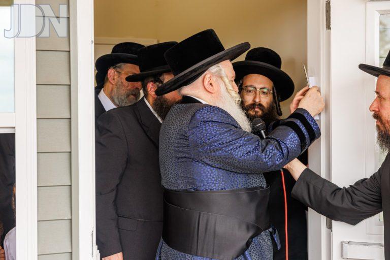 באבוב קביעת מזוזות בקעמפ (4)