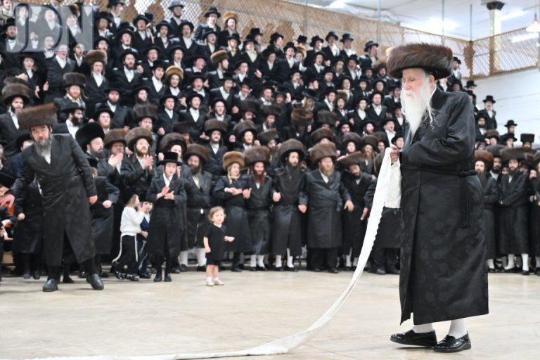 מכנובקא בעלזא גארליץ חתונה (60)