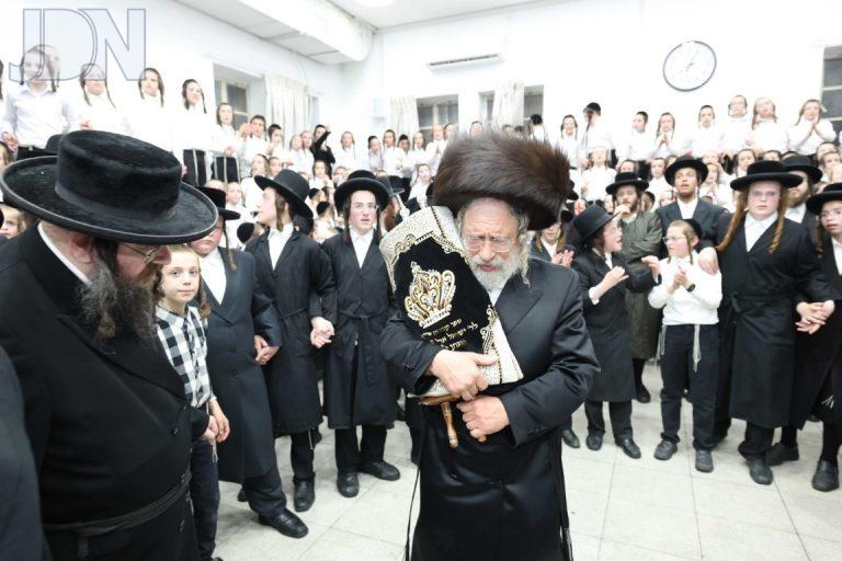 סאטמאר ירושלים הכנסת ס''ת (63)