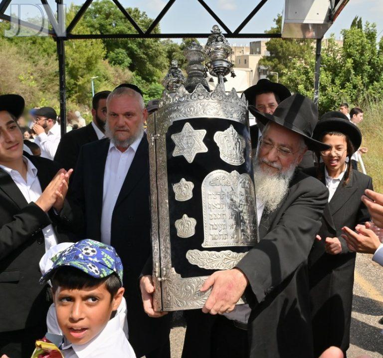 צהר הלב הכנסת ס''ת (14)