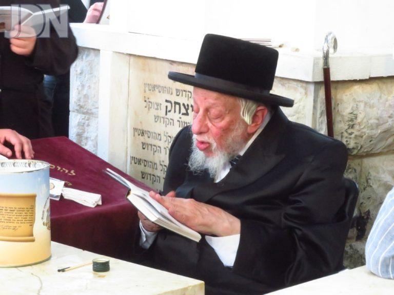 קאפיטשיניץ עליה לציון זקינו בטבריה (15)