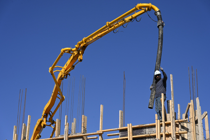 MIDEAST ISRAEL CONSTRUCTION