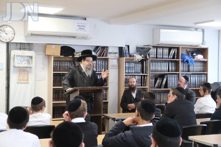 באסטאן שיחה ת''ת יסודי התורה לונדון (6)