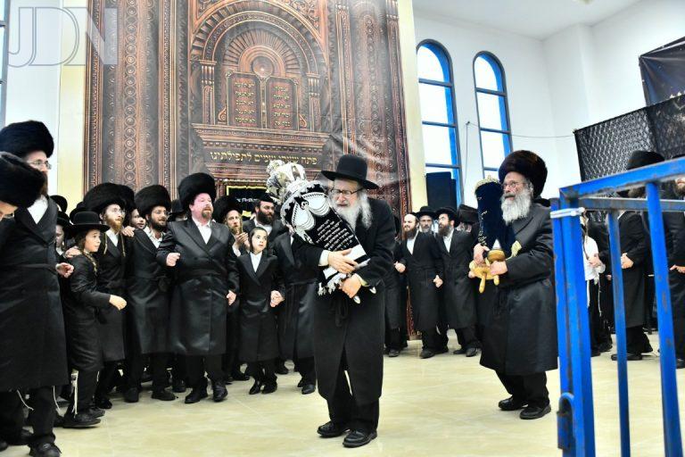 הכנסת ספר תורה אמשינוב צפת (36)