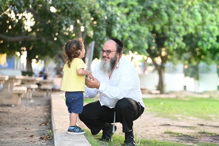 הפרויקט של הלב ויונתן שחר - תמונת יח''צ