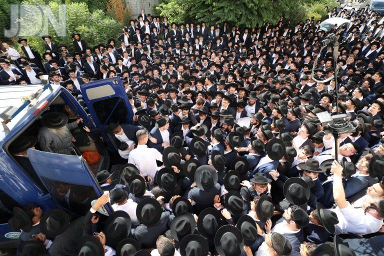 הרב שמואל רבר הלוייה (118)