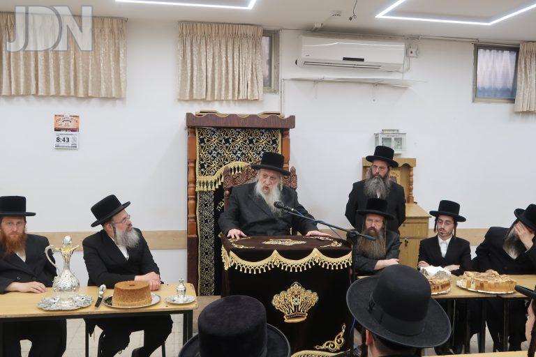 טשארנאביל ישיבה אלול (1)