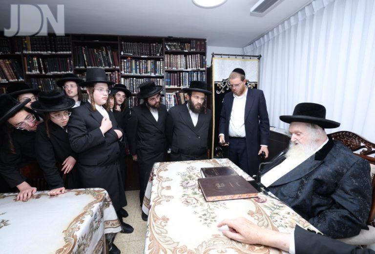 ישיבת סאטמאר ירושלים במבחן אצל הגר''מ שטרנבוך (1)