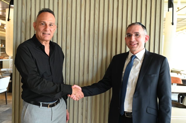 אוזן ואלדד ניצן