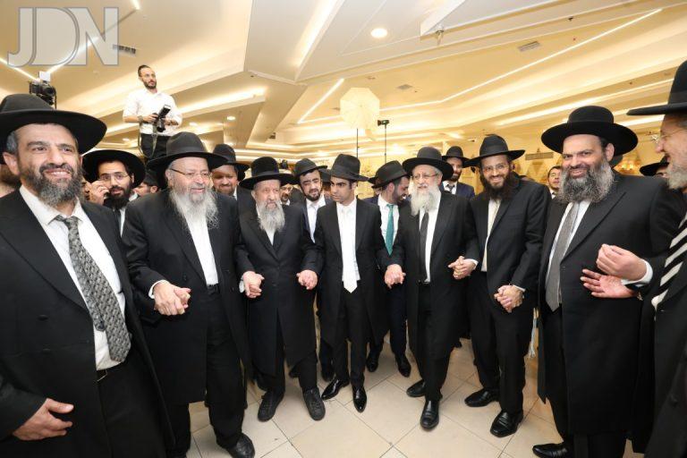 הגרב''צ מוצפי חתונה נכד (22)