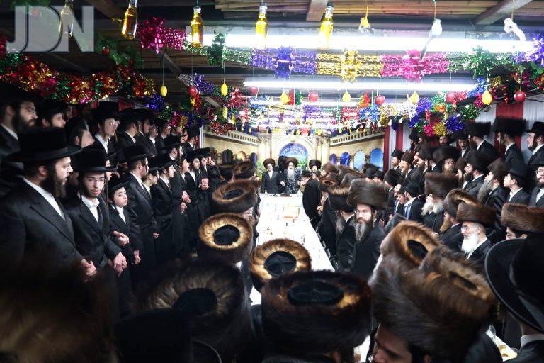 צאנז זוויעהל סוכות פ''ה (9)