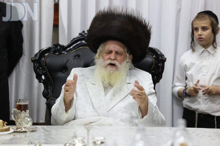 קוסוב ויז'ניץ סוכות פ''ה (1)