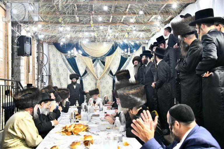 קרעטשניף סיגעט טיש אושפיזין (5)