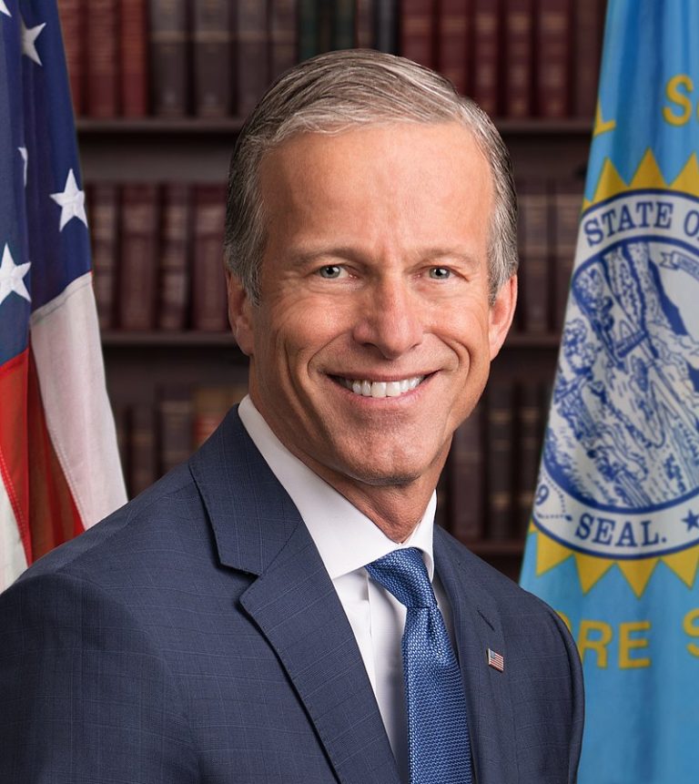 John_Thune_117th_Congress_portrait