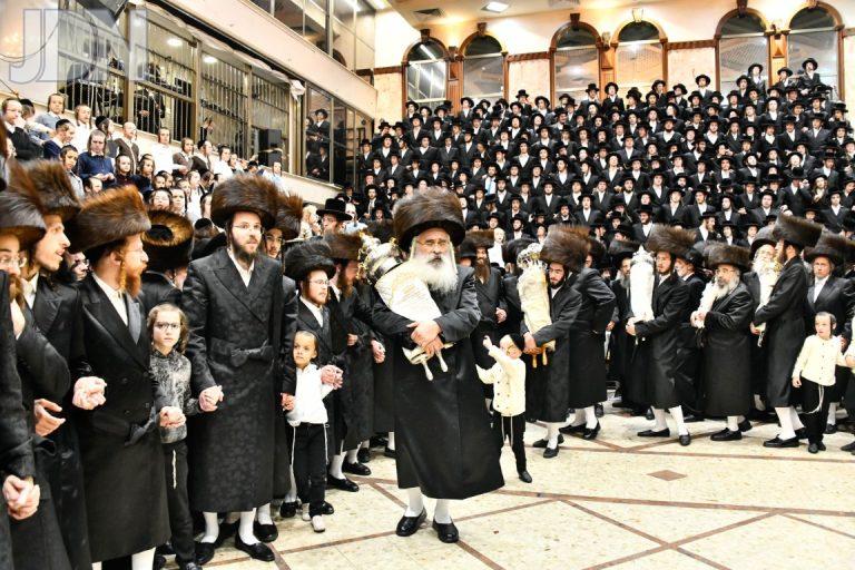 דושינסקיא הכנסת ס''ת (37)