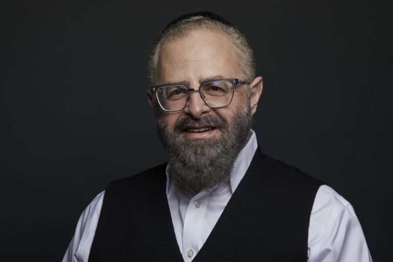 Yossi Green 20220867_800x533