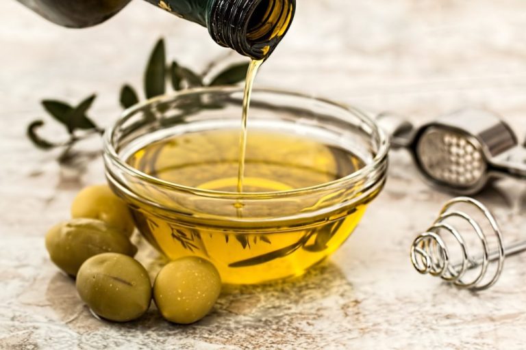 olive-oil-968657_1280-1024x682