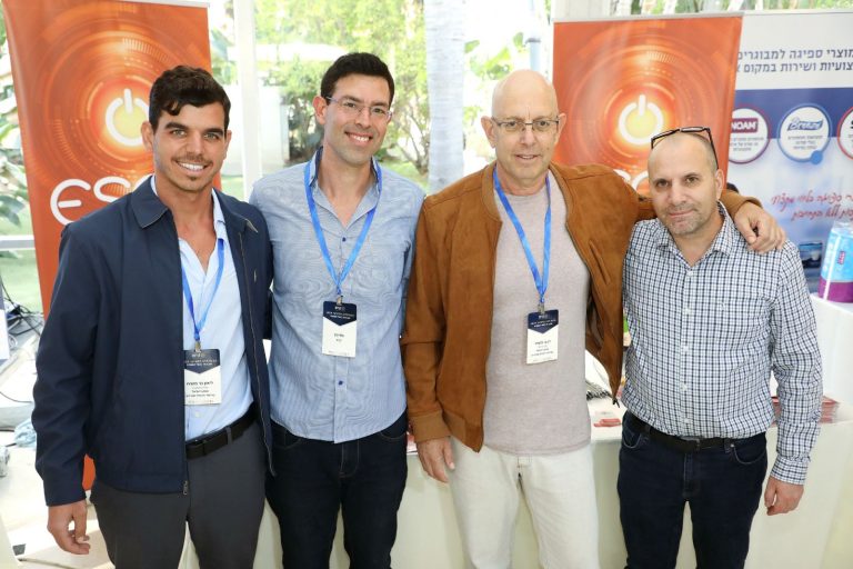 נחי כץ