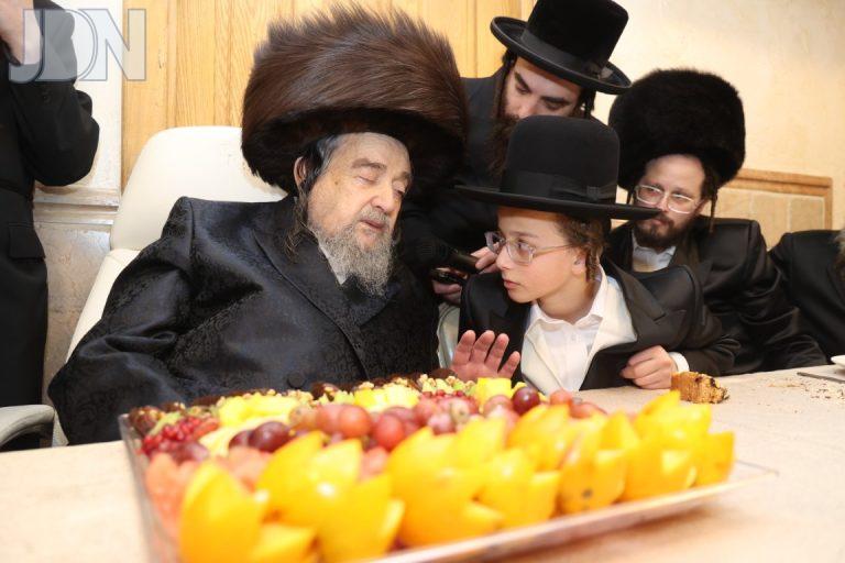 רבי יעקב מאיר שכטר בר מצוה נין (48)