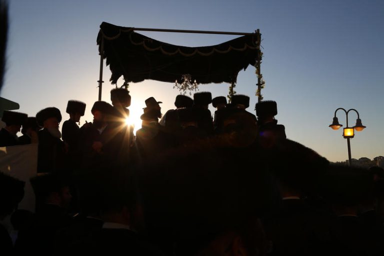 ULTRA ORTHODOX JEWISH WEDDING