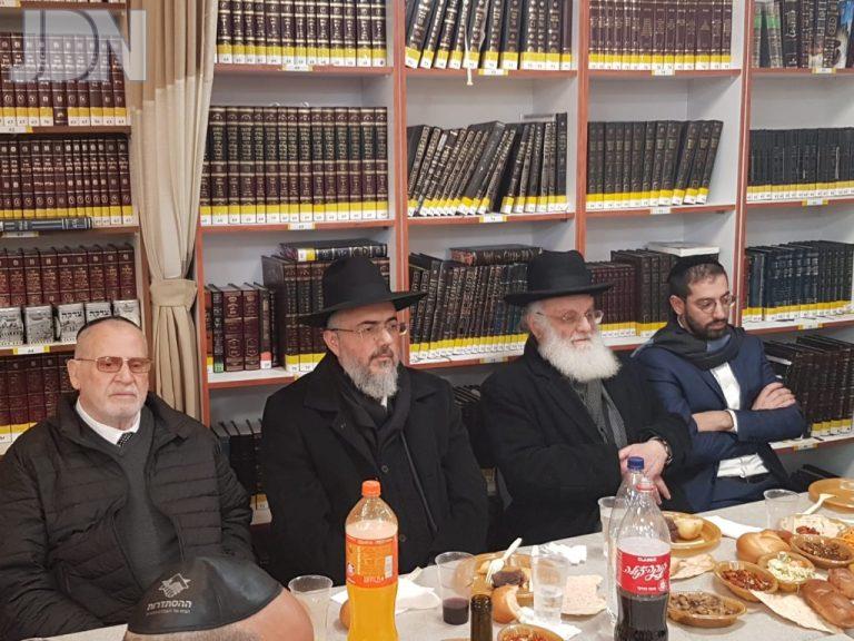 הרב אהרן מושייב נתניה חנוכה פ''ה (5)