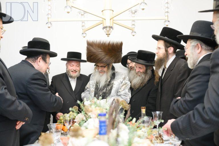 סאטמאר הרב חנניה שניצלר מסיבה (17)