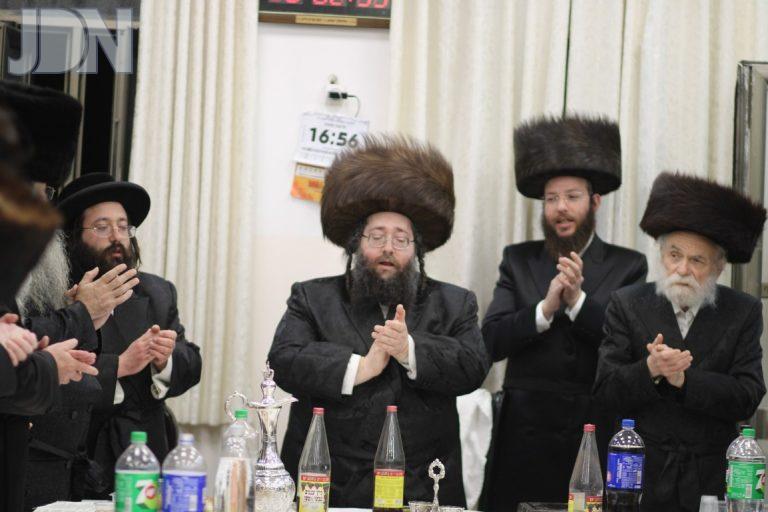 צאנז ז'מיגראד יארצייט אריה שאג (6)