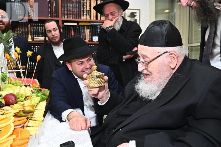 ט''ו בשבט ומעמד תחילת כתיבת אותיות בס''ת הגרמ''צ ברגמן צילום שוקי לרר (20)