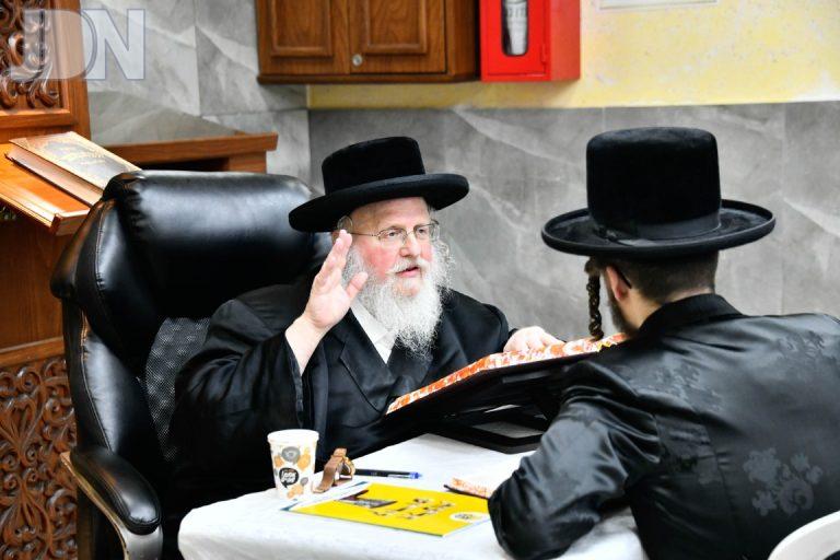 יום לימוד מיוחד בהשתתפות האדמו''ר מסאסוב בישיבה צילום שוקי לרר (10)