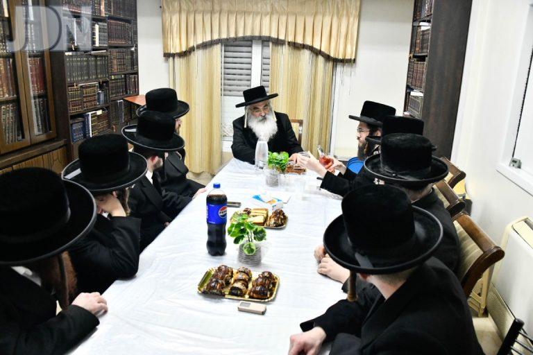 כולל תרביצא אש קודש ב''ב (2)