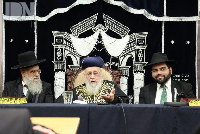 מודיעין עילית המונים בשיעורו של הרב יצחק יוסף צילום קובי הר צבי (28)