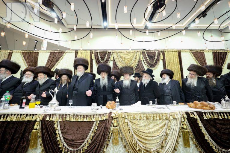 שמחת החתונה בבית טשערנוביל ערלוי ביאלא פשיסחא צילום א אייזנבאך (26)