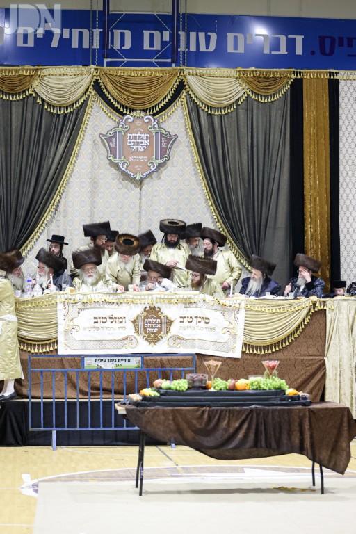 שמחת החתונה לנכד תולדות אברהם יצחק בן לבנו רבי ישראל קאהן צילום א אייזנבך (32)