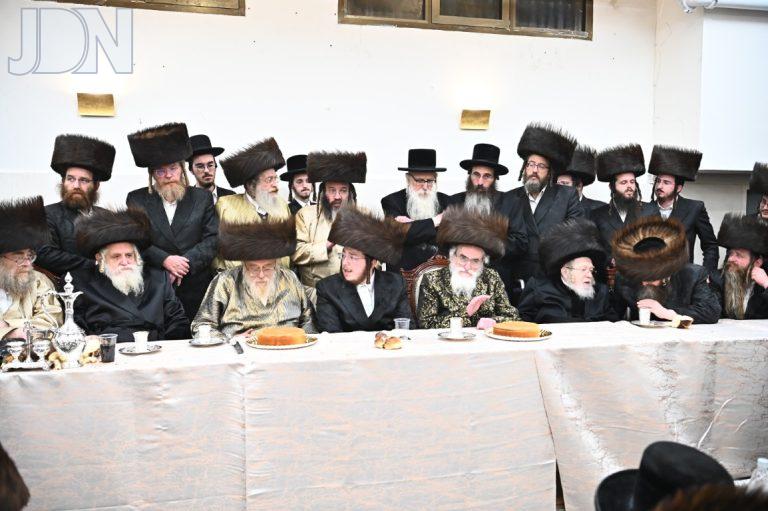 שמחת השבע ברכות בבית קרעטשניף - תולדות אהרן - קאסוב ויזניץ שנערכה עי קהילה הקדושה בבני ברק צילום שוקי לרר (46)